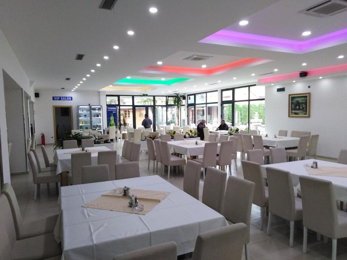 Hotel Mk, Plavi Restoran, 洛兹尼察 外观 照片